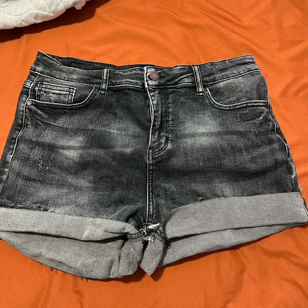 Judy Blue black jean shorts